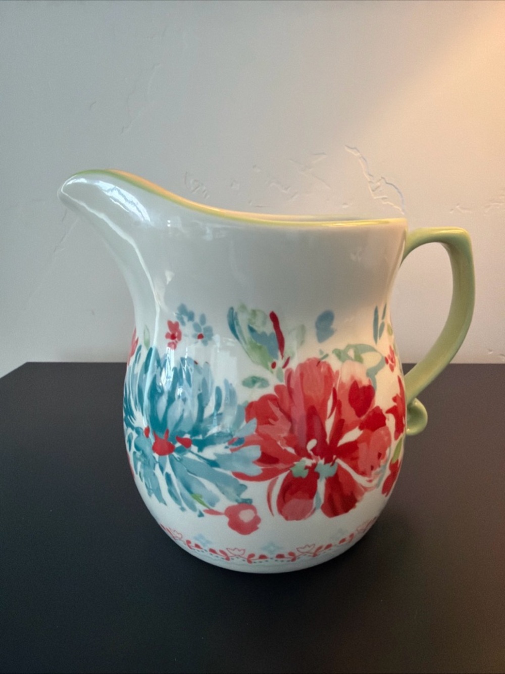The Pioneer Woman Gorgeous Garden Durable Stoneware 1-Quart 4 Cup Measuring Cup